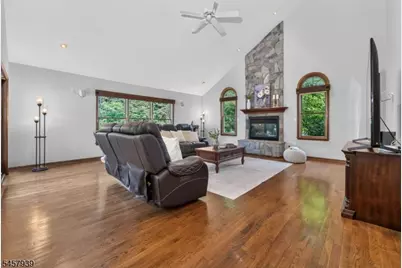 6 Oakridge Rd, Clinton Township, NJ 08801 - Photo 20
