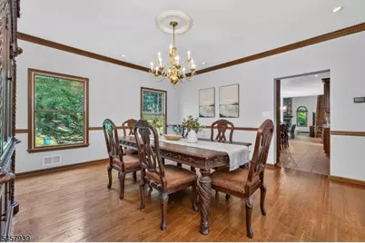 6 Oakridge Rd, Clinton Township, NJ 08801 - Photo 12