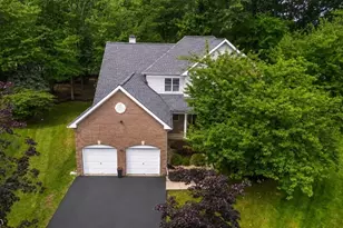 7 Gordon Pl, Bernards Township, NJ 07920 - Photo 2