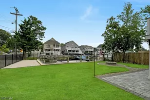 15 Starboard Ct, Brick Twp., NJ 08723 - Photo 24