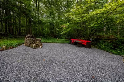 8 Mountainside Dr, Vernon, NJ 07461 - Photo 6