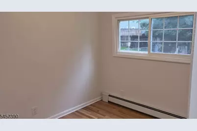 221 Knox Way, Hopatcong, NJ 07843 - Photo 8