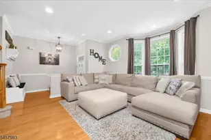 45 Cummington Ln, Raritan Township, NJ 08822 - Photo 2