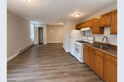 39 Glenridge Ave #2, Montclair, NJ 07042 - Photo 2