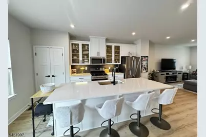 114 Bergen St, Hackettstown, NJ 07840 - Photo 2