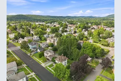 407 Monroe St, Hackettstown, NJ 07840 - Photo 4