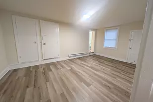100 Washington St Unit, Greenwich Township, NJ 08886 - Photo 6