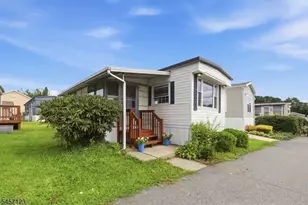 195 W Main St Unit, Chester, NJ 07930 - Photo 6