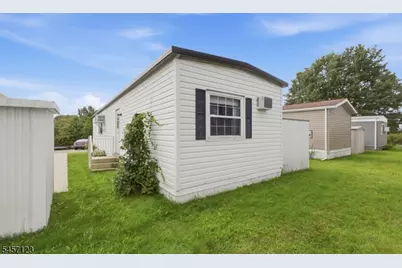 195 W Main St, Unit #J, Chester, NJ 07930 - Photo 4