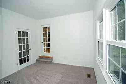 608 Plymouth Ct, Branchburg Township, NJ 08876 - Photo 20
