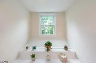 56 Countryside Dr, Bernards Township, NJ 07920 - Photo 12