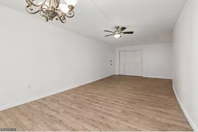 712 N Broad St #2C, Elizabeth, NJ 07208 - Photo 6