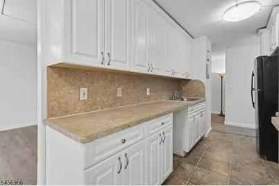 712 N Broad St #2C, Elizabeth, NJ 07208 - Photo 14