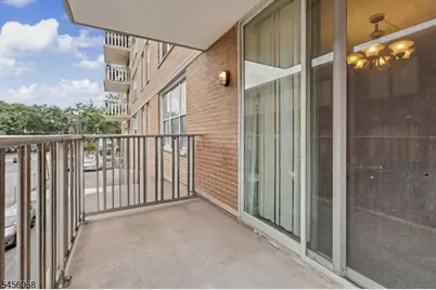 712 N Broad St #2C, Elizabeth, NJ 07208 - Photo 26
