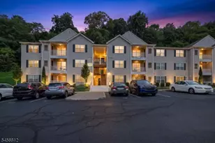 1233 King Ct, Green Brook Township, NJ 08812 - Photo 1