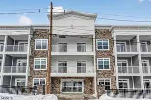 7 Theta Dr, Vernon, NJ 07462 - Photo 1