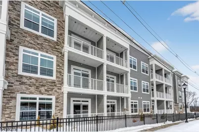 7 Theta Dr #111, Vernon Twp., NJ 07462 - Photo 2