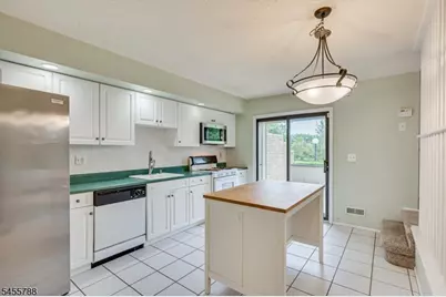 59 Woodhill St, Franklin Township, NJ 08873 - Photo 10