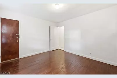 10 McGotty Pl #1, Irvington, NJ 07111 - Photo 4
