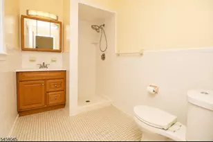 839 Walnut St., Roselle, NJ 07203 - Photo 10