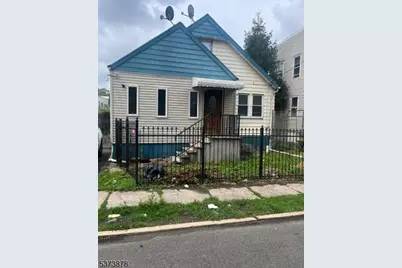 35 Chestnut Ave, Irvington, NJ 07111 - Photo 1