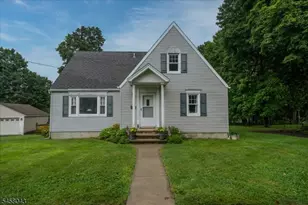 7 Ridgewood Rd, Franklin, NJ 07416 - Photo 1