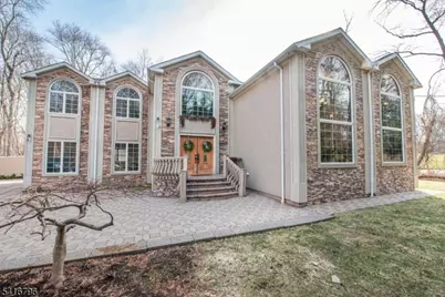 35 Waughaw Rd, Montville Township, NJ 07082 - Photo 1
