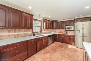 35 Waughaw Rd, Montville Township, NJ 07082 - Photo 10