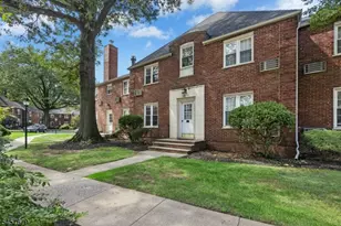 43 A Parkway Village, Cranford Township, NJ 07016 - Photo 1
