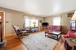 10 Glendale St, Nutley, NJ 07110 - Photo 2