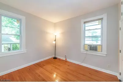 157 Walnut St #2, Montclair, NJ 07042 - Photo 10