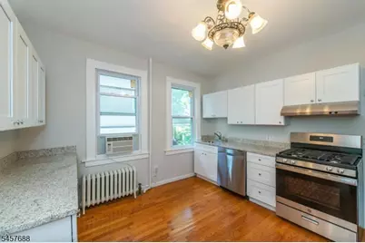 157 Walnut St #2, Montclair, NJ 07042 - Photo 2