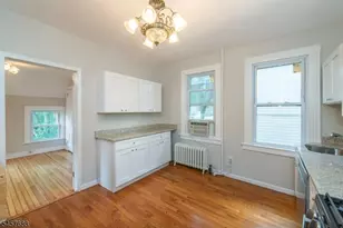 157 Walnut St, Montclair, NJ 07042 - Photo 4