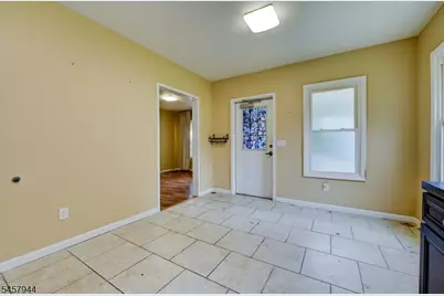 138 Hamburg Tpke, Bloomingdale, NJ 07403 - Photo 10