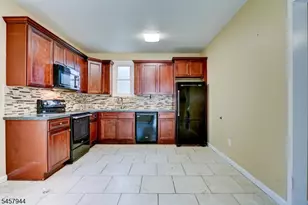 138 Hamburg Turnpike, Bloomingdale, NJ 07403 - Photo 2