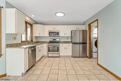 40 Thatcher Avenue, Franklin Township, NJ 08886 - Photo 14