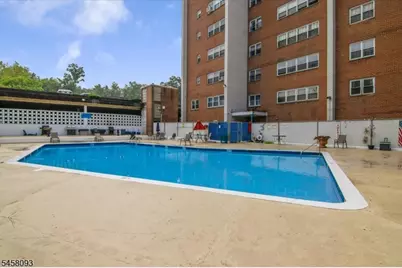 39 E 39th St, Paterson, NJ 07514 - Photo 18