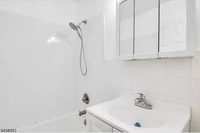 39 E 39th St, Paterson, NJ 07514 - Photo 14