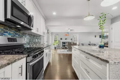 586 Dial Ave, Piscataway Township, NJ 08854 - Photo 10