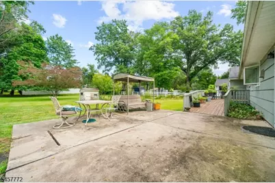 94 Woodlawn Ave, Bridgewater, NJ 08807 - Photo 8