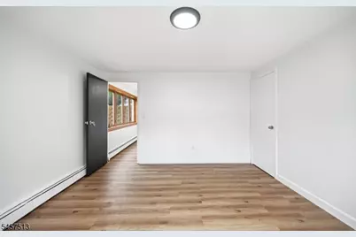 37 Hazelview Ave, Clifton, NJ 07011 - Photo 30