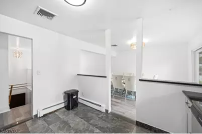 37 Hazelview Ave, Clifton, NJ 07011 - Photo 8