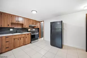 37 Hazelview Ave, Clifton, NJ 07011 - Photo 32