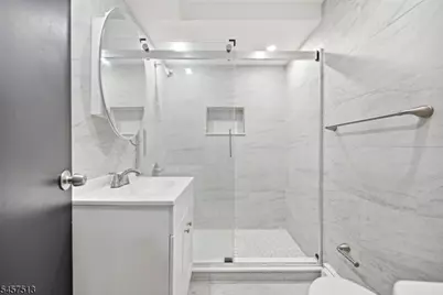 37 Hazelview Ave, Clifton, NJ 07011 - Photo 32