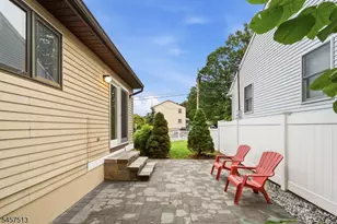 37 Hazelview Ave, Clifton, NJ 07011 - Photo 4