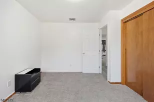 37 Hazelview Ave, Clifton, NJ 07011 - Photo 22