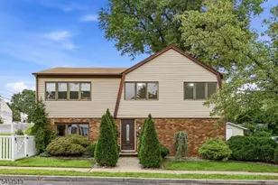 37 Hazelview Ave, Clifton, NJ 07011 - Photo 2