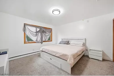 37 Hazelview Ave, Clifton, NJ 07011 - Photo 12