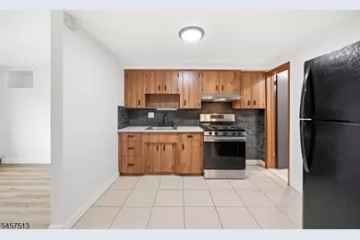 37 Hazelview Ave, Clifton, NJ 07011 - Photo 22