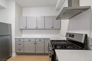 21 Union Pl, Summit, NJ 07901 - Photo 6